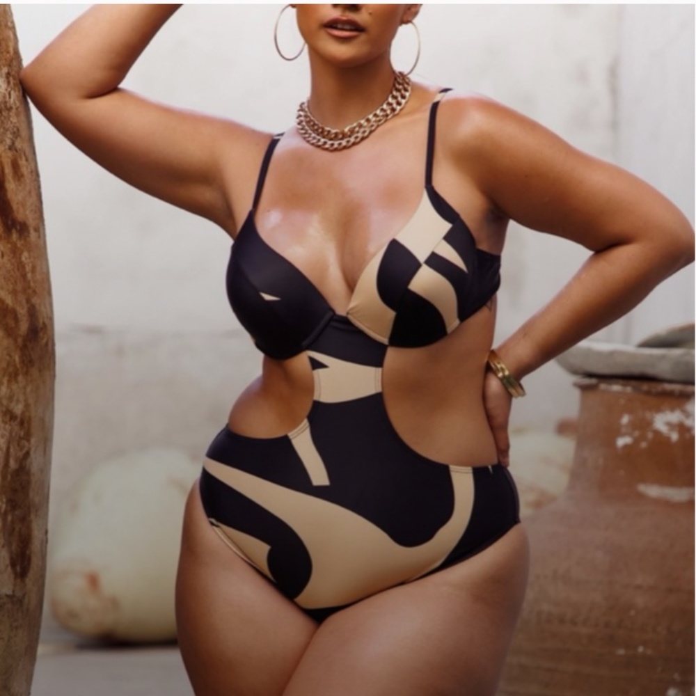 Matte Collection Ambrose One Piece Swimsuit in Tahitian Black